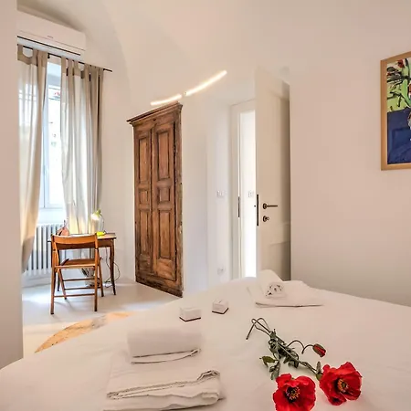 La Dolce Pigna - Old Town - Happy Апартаменти *