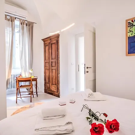 Апартаменти La Dolce Pigna - Old Town - Happy